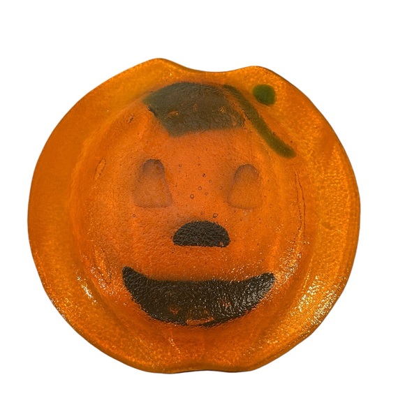 Fused Glass Jack-o’-lantern set of 4 Halloween Pumpkin Plates Decor - Picture 6 of 7